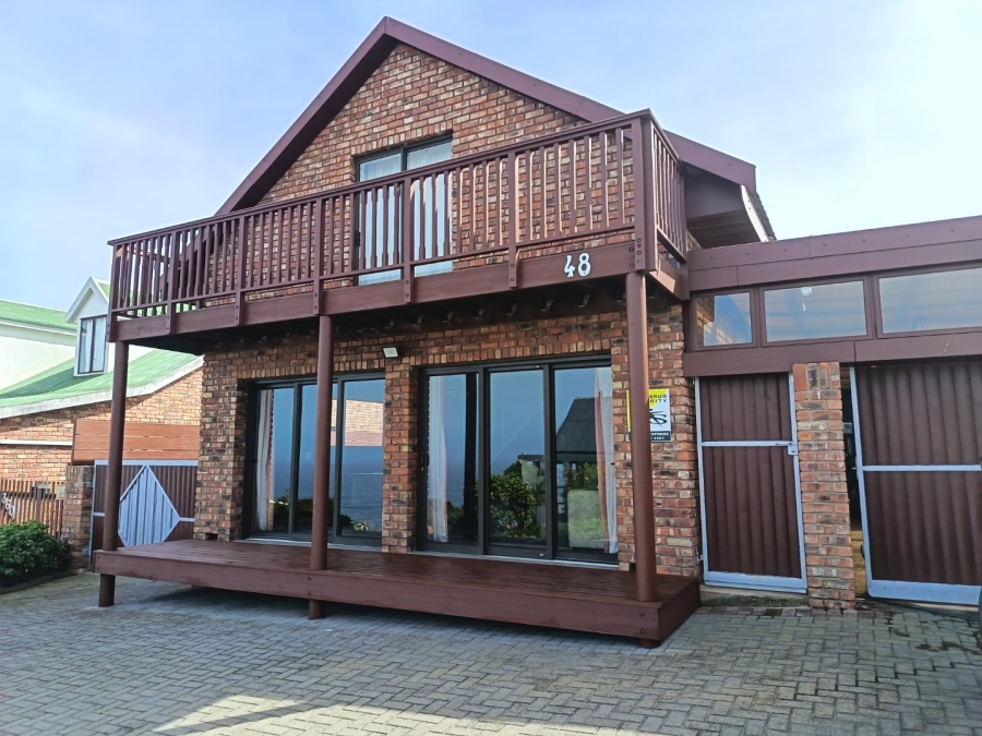 4 Bedroom Property for Sale in Herolds Bay Western Cape